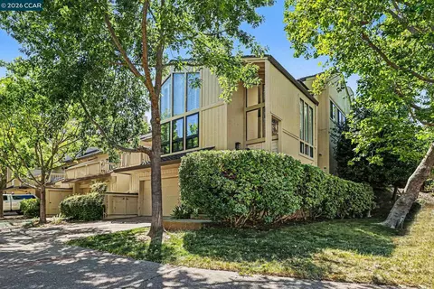 1827 Lamplight Ct, Walnut Creek, CA 94597