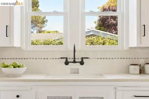 Kitchen - 1211 Hearst Ave, Berkeley, CA 94702 photo 4 of 6
