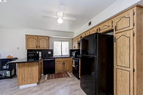 Kitchen - 36276 Cedar Blvd, Newark, CA 94560 photo 3 of 3