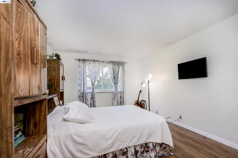 Bedroom - 36276 Cedar Blvd, Newark, CA 94560 photo 5 of 9