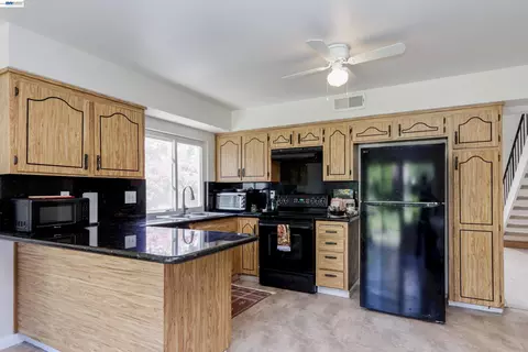 Kitchen - 36276 Cedar Blvd, Newark, CA 94560 photo 2 of 3