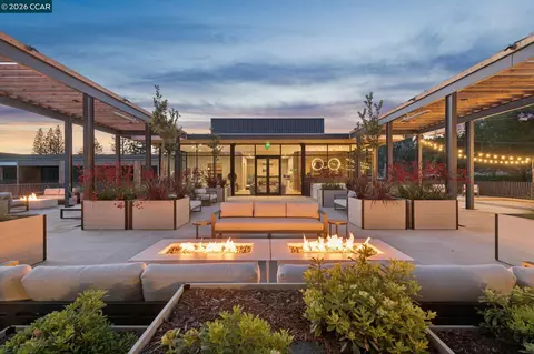 375 W El Pintado Rd #214, Danville, CA 94526