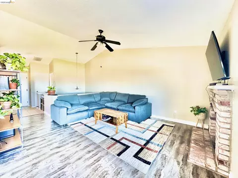 Other - 222 Manuel Ct, Bay Point, CA 94565 photo 3 of 17