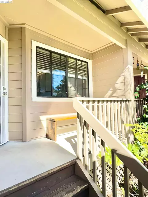 Exterior - 222 Manuel Ct, Bay Point, CA 94565 photo 3 of 8