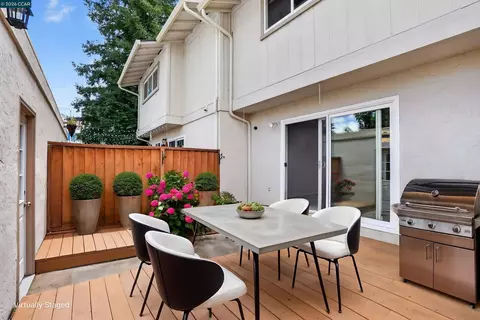 Exterior - 1819 Wildbrook Ct #C, Concord, CA 94521 photo 2 of 8