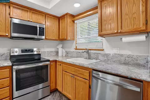 Kitchen - 1819 Wildbrook Ct #C, Concord, CA 94521 photo 1 of 2