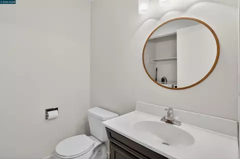 Bath - 1819 Wildbrook Ct #C, Concord, CA 94521 photo 3 of 3