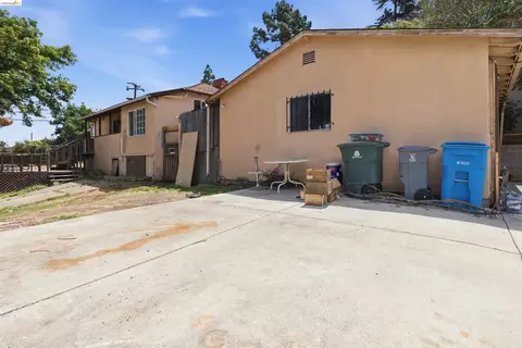 Exterior - 1201 Magazine St, Vallejo, CA 94591 photo 4 of 8