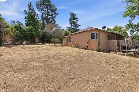 Exterior - 1201 Magazine St, Vallejo, CA 94591 photo 7 of 8