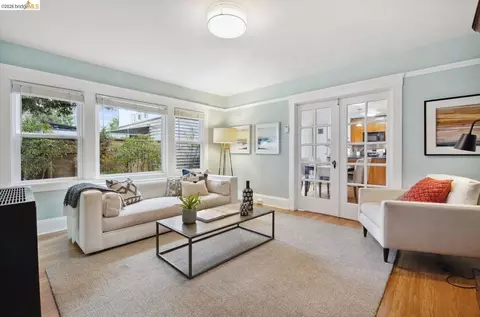 1119 Hearst Ave, Berkeley, CA 94702 photo 2
