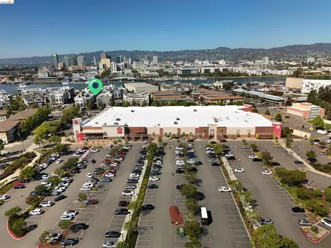 Exterior - 2829 Tradewind Ct, Alameda, CA 94501 photo 2 of 3