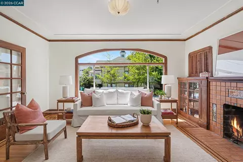 Living - 2105 Mcgee Ave, Berkeley, CA 94703 photo 2 of 2