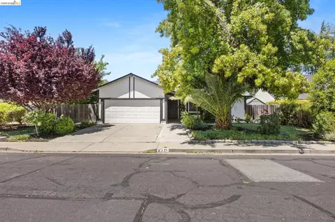 2715 Lyon Cir, Concord, CA 94518