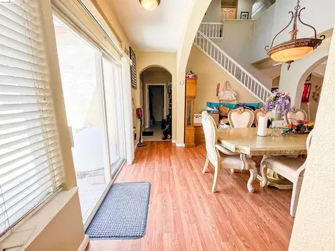 Entry Way - 505 Tuscany Ct, Patterson, CA 95363 photo 1 of 2