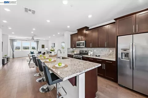 Kitchen - 3910 Scottfield St, Dublin, CA 94568 photo 5 of 5