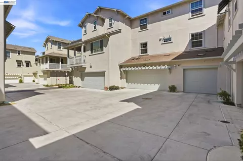 Exterior - 37630 Breakers Rd, Newark, CA 94560 photo 6 of 11