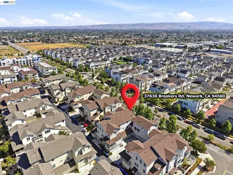 View/Area - 37630 Breakers Rd, Newark, CA 94560 photo 1 of 12