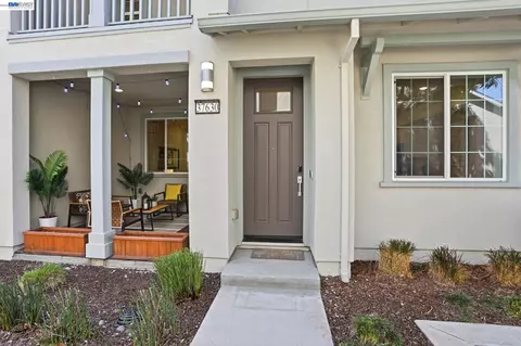 Exterior - 37630 Breakers Rd, Newark, CA 94560 photo 1 of 11