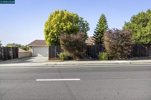 27468 Hayward Blvd, Hayward, CA 94542
