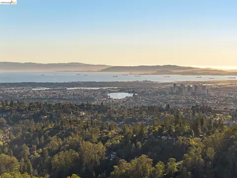 6611 Elverton Dr, Oakland, CA 94611