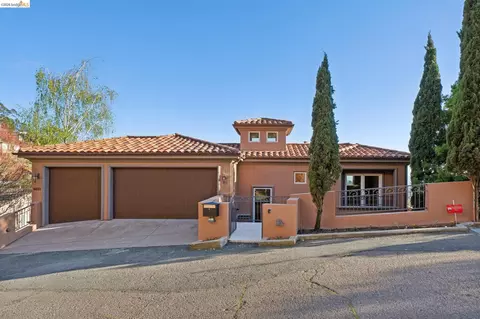 6611 Elverton Dr, Oakland, CA 94611