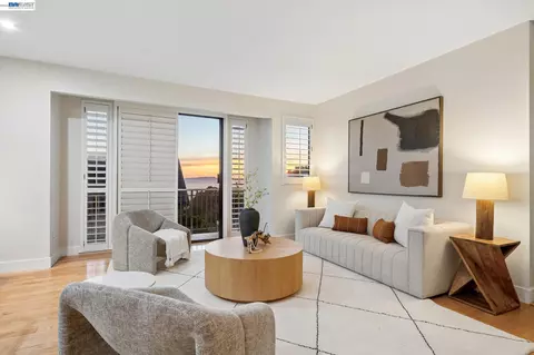 41 Spyglass Hl, Oakland, CA 94618