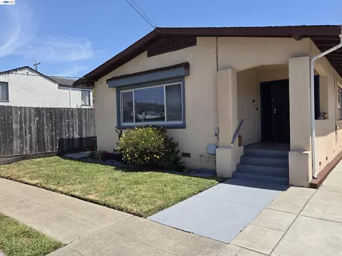 560 41st St, Richmond, CA 94805