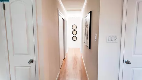 Entry Way - 2290 La Mar Dr, Concord, CA 94518 photo 5 of 7