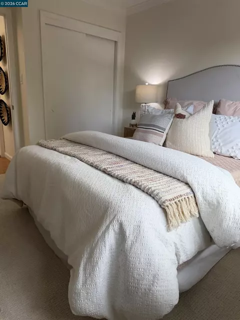 Bedroom - 2290 La Mar Dr, Concord, CA 94518 photo 5 of 7