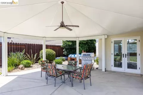 Exterior - 4166 Sequoia, Oakley, CA 94561 photo 7 of 11