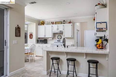 Kitchen - 4166 Sequoia, Oakley, CA 94561 photo 2 of 4
