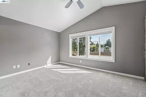 Bedroom - 109 Crownpointe Dr, Vallejo, CA 94591 photo 7 of 9
