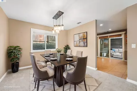 Dining - 109 Crownpointe Dr, Vallejo, CA 94591 photo 1 of 1