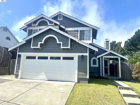 109 Crownpointe Dr, Vallejo, CA 94591