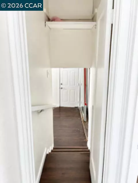 Entry Way - 251 E 17th St, Pittsburg, CA 94565 photo 3 of 3