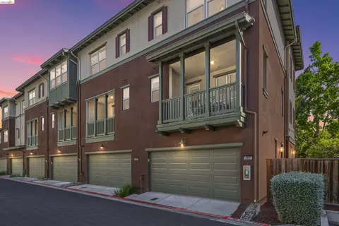 Exterior - 467 Mitchell Ave, Alameda, CA 94501 photo 9 of 9