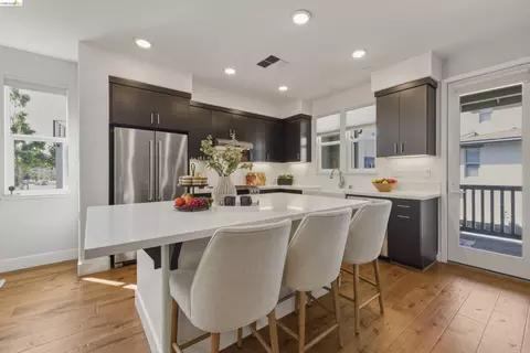 Kitchen - 467 Mitchell Ave, Alameda, CA 94501 photo 1 of 4