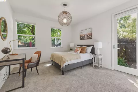 Bedroom - 467 Mitchell Ave, Alameda, CA 94501 photo 1 of 9