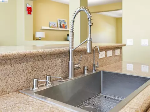 Kitchen - 3760 Central Pkwy, Dublin, CA 94568 photo 5 of 6