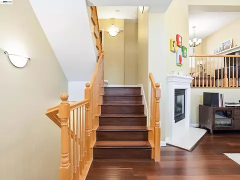 Entry Way - 3760 Central Pkwy, Dublin, CA 94568 photo 1 of 2