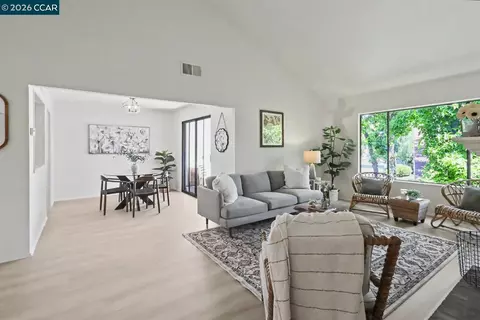 378 Camelback Rd, Pleasant Hill, CA 94523