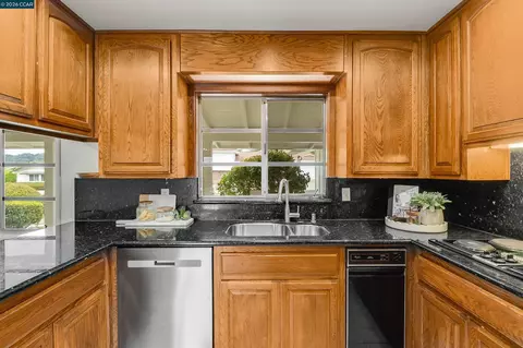 Kitchen - 61 Sullivan Dr, Moraga, CA 94556 photo 5 of 6