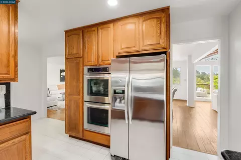 Kitchen - 61 Sullivan Dr, Moraga, CA 94556 photo 6 of 6