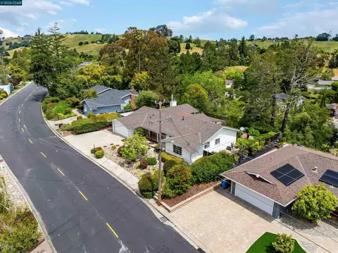 View/Area - 61 Sullivan Dr, Moraga, CA 94556 photo 7 of 8