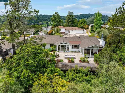 View/Area - 61 Sullivan Dr, Moraga, CA 94556 photo 2 of 8