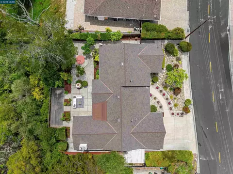 View/Area - 61 Sullivan Dr, Moraga, CA 94556 photo 1 of 8