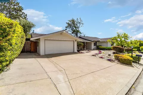 Exterior - 61 Sullivan Dr, Moraga, CA 94556 photo 15 of 17