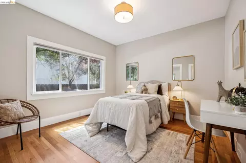 Bedroom - 1108 Dwight Way, Berkeley, CA 94702 photo 3 of 5