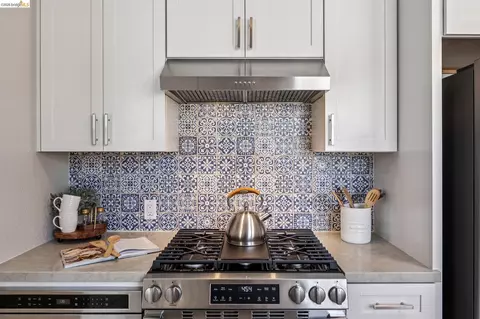 Kitchen - 1108 Dwight Way, Berkeley, CA 94702 photo 5 of 10