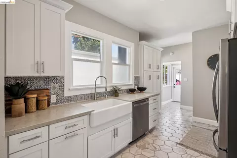 Kitchen - 1108 Dwight Way, Berkeley, CA 94702 photo 1 of 10